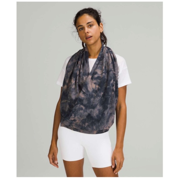 LULULEMON Customizable Snap Scarf OS Diamond Dye Lunar Rock True Navy - Picture 1 of 9